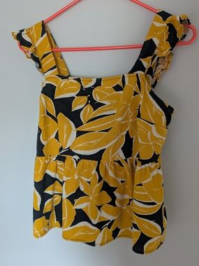 Who What Wear Black and Yellow Floral Tank